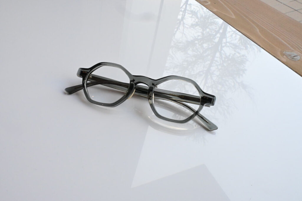 国産眼鏡　セルフレーム　エナロイド　眼鏡　メガネ